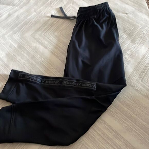 Under Armour Boys Black Drawstring Athletic Pants - Picture 1 of 6